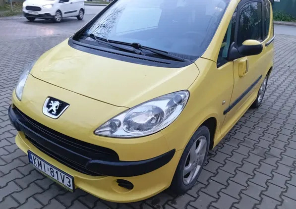 peugeot 1007 Peugeot 1007 cena 7800 przebieg: 170000, rok produkcji 2005 z Miechów